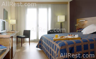 Hesperia Donosti 4